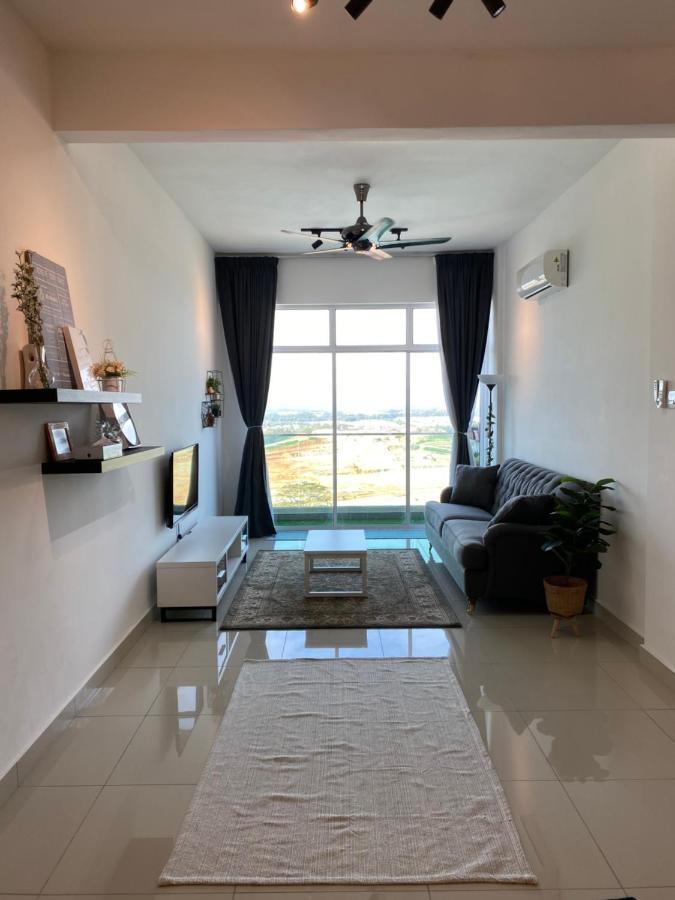 Family Stay, Sepang Klia, Free 2 Parking&Unifi Exterior photo